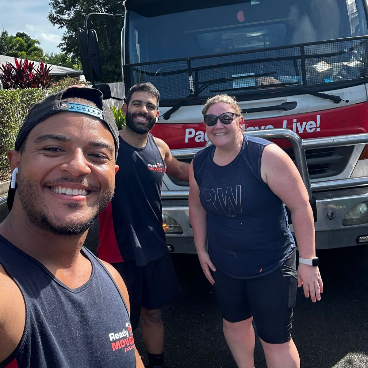 ReadyMovers's tweet image. 😀✨ Happy faces all around!

There’s nothing better than seeing our customers smiling after a smooth move.

Our team is dedicated to making sure every customer is satisfied and stress-free. We’re here to make every move a happy one!

#packmovelive #ReadyMovers #HappyMoving