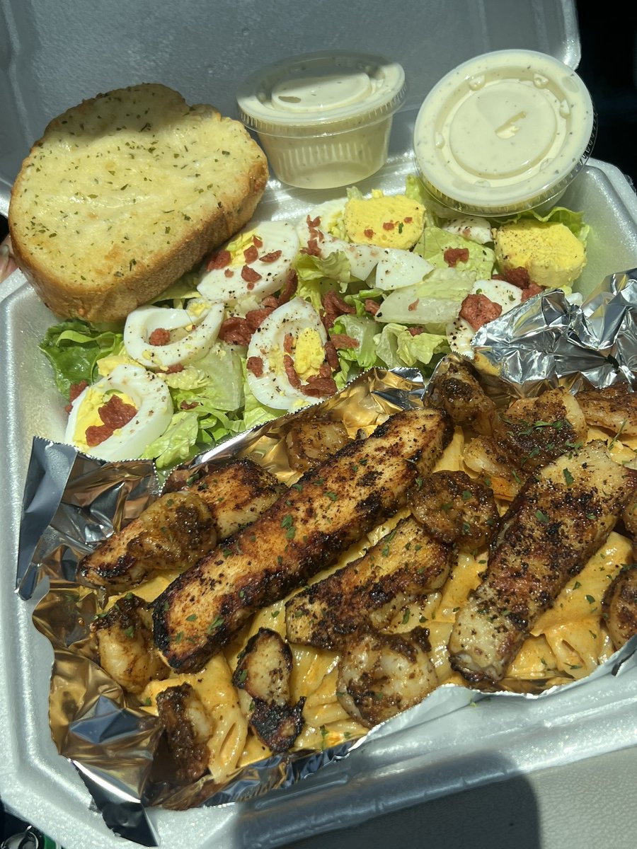 chaigotkickss's tweet photo. this really my love language 🥰 food thread : https://t.co/jSDe3wrO26