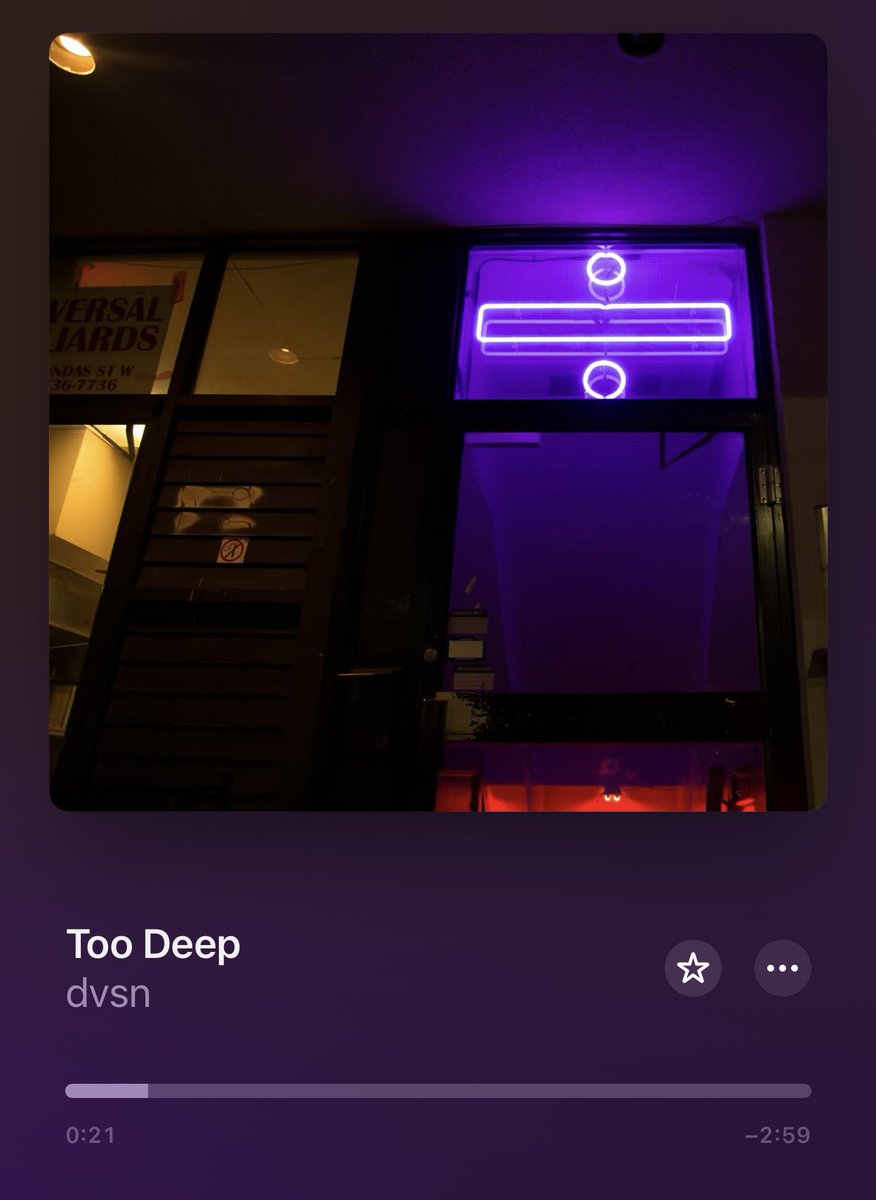 KryssyLaReina's tweet photo. Song had me in a chokehold… https://t.co/4QEBtEfLbb