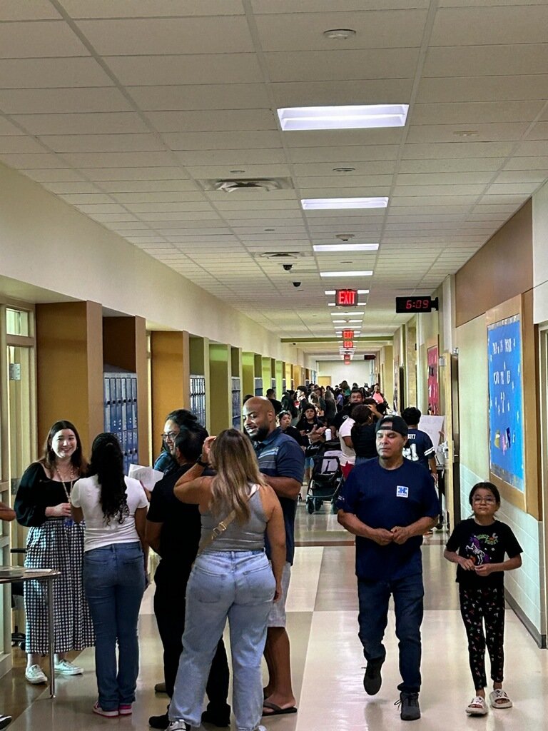 ToddAllenTX's tweet photo. It was a fantastic evening at @netzeroJMS! Our students and parents came out, met our dedicated staff, and are all set to hit the ground running on Monday. It's going to be a great school year at #TheBird. https://t.co/yzPvegqCDs