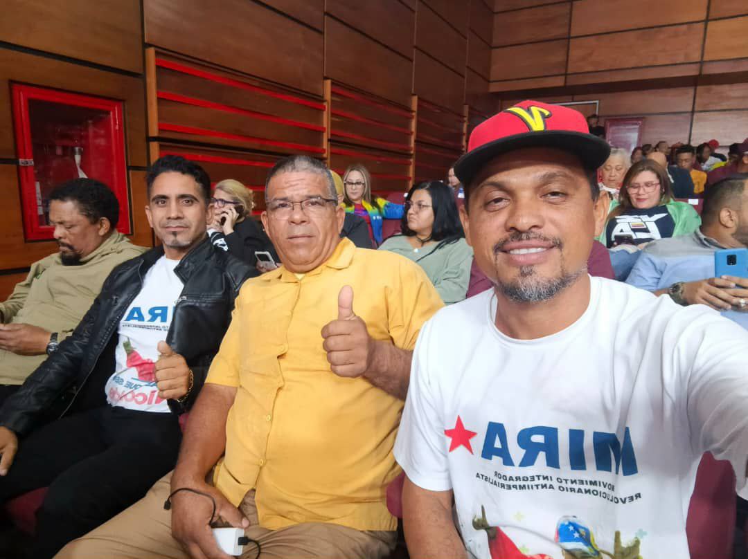#MIRA nos fuimos al programa <a href="/ConElMazoDando/">Con el Mazo Dando</a>. No sé equivoquen que #VenezuelaSeRespeta