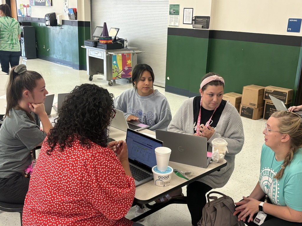 RuckerRocks's tweet photo. We are so lucky and thankful for @christysmith4th and @MsRabiaWilliams for sharing their expertise in 15 Day Challenge planning.  We are excited to embark on this learning together as a campus to ensure all of our students learn at high levels. https://t.co/3TemOTAHHx