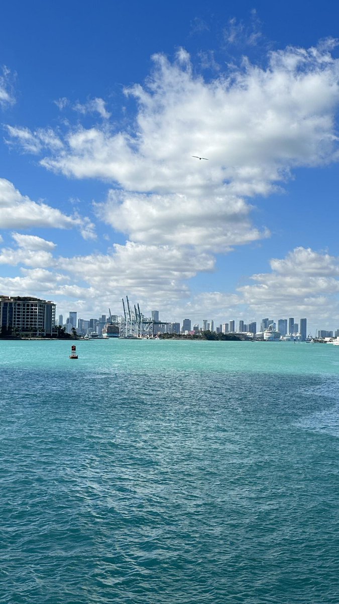 Amy_dubeau (@amy_dubeau024) on Twitter photo 