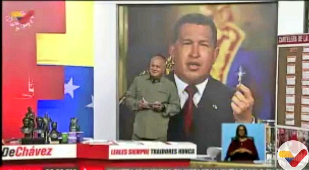 Hoy acompañamos al #CapitándelPueblo Diosdado Cabello en <a href="/ConElMazoDando/">Con el Mazo Dando</a> y su etiqueta: 
👇🏻👇🏻👇🏻👇🏻👇🏻👇🏻👇🏻👇🏻👇🏻👇🏻👇🏻
🇻🇪#VenezuelaSeRespeta 🇻🇪
👆🏻👆🏻👆🏻👆🏻👆🏻👆🏻👆🏻👆🏻👆🏻👆🏻👆🏻