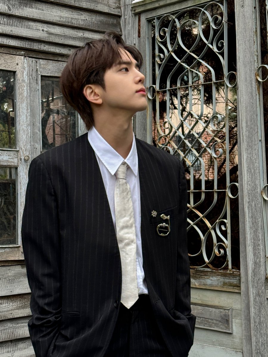 WE_THE_BOYZ's tweet photo. (콥이) 생축 빵훈~~ 빵담빵담 HBD SIR ❤️ https://t.co/HQJM1wVzp8