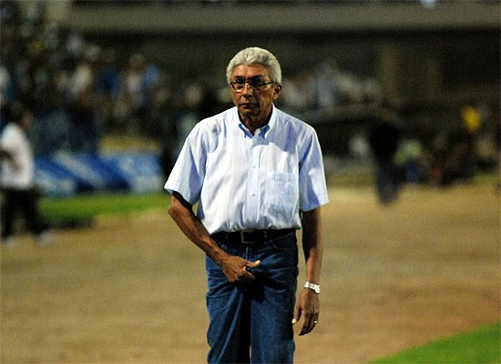Ainda bem que não tinha VAR no tempo do Givanildo