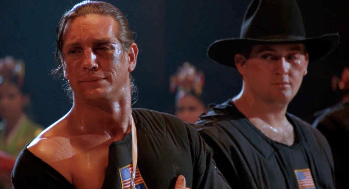 O filme Best of The Best (1989) é um ótimo exemplo de como um filme de artes marciais pode dar protagonismo a 2 personagens. Na trama temos Alex (Eric Roberts) enfrentando um drama pessoal de superação após ser um azarão lesionado e a profunda história de Tommy Lee (Phillip Rhee)