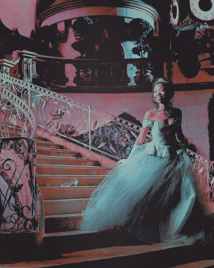 𝓠𝚄͟𝙴͟𝙴͟𝙽 𝓔𝙻͟𝙻͟𝙰 . tweet media