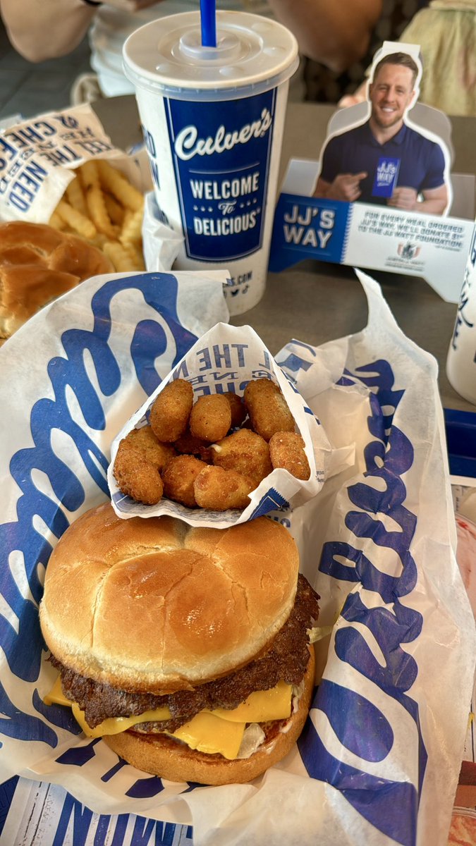 JJWatt's tweet photo. Family Date Night. 

Man, I can’t tell you how cool this is. 

Growing up in Wisconsin and going to @culvers since I was a little kid, to now sit here with my own meal, donating back to the community via @WattFoundation and sharing it with my wife and son…

Surreal. 

🙏🏼 https://t.co/49RYrbgXnj