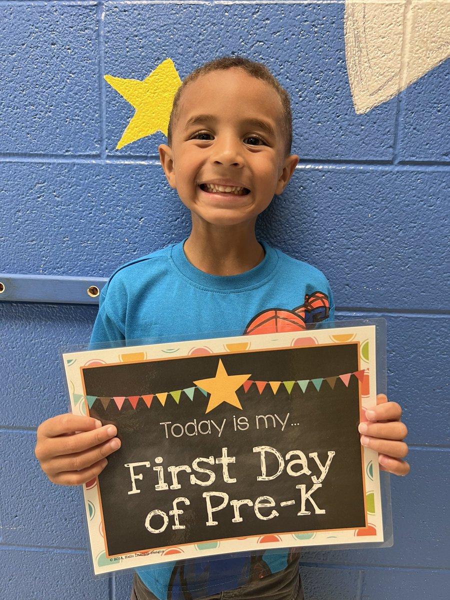 CSaxtan's tweet photo. Great things happen when you’re a DUKE!!!! What an amazing first day of school in #PreK 💙💛 #wearecucps #dukepride #ccesdukes #makeitcount @ccesdukes @CuCPS https://t.co/9UiPGCaRr4