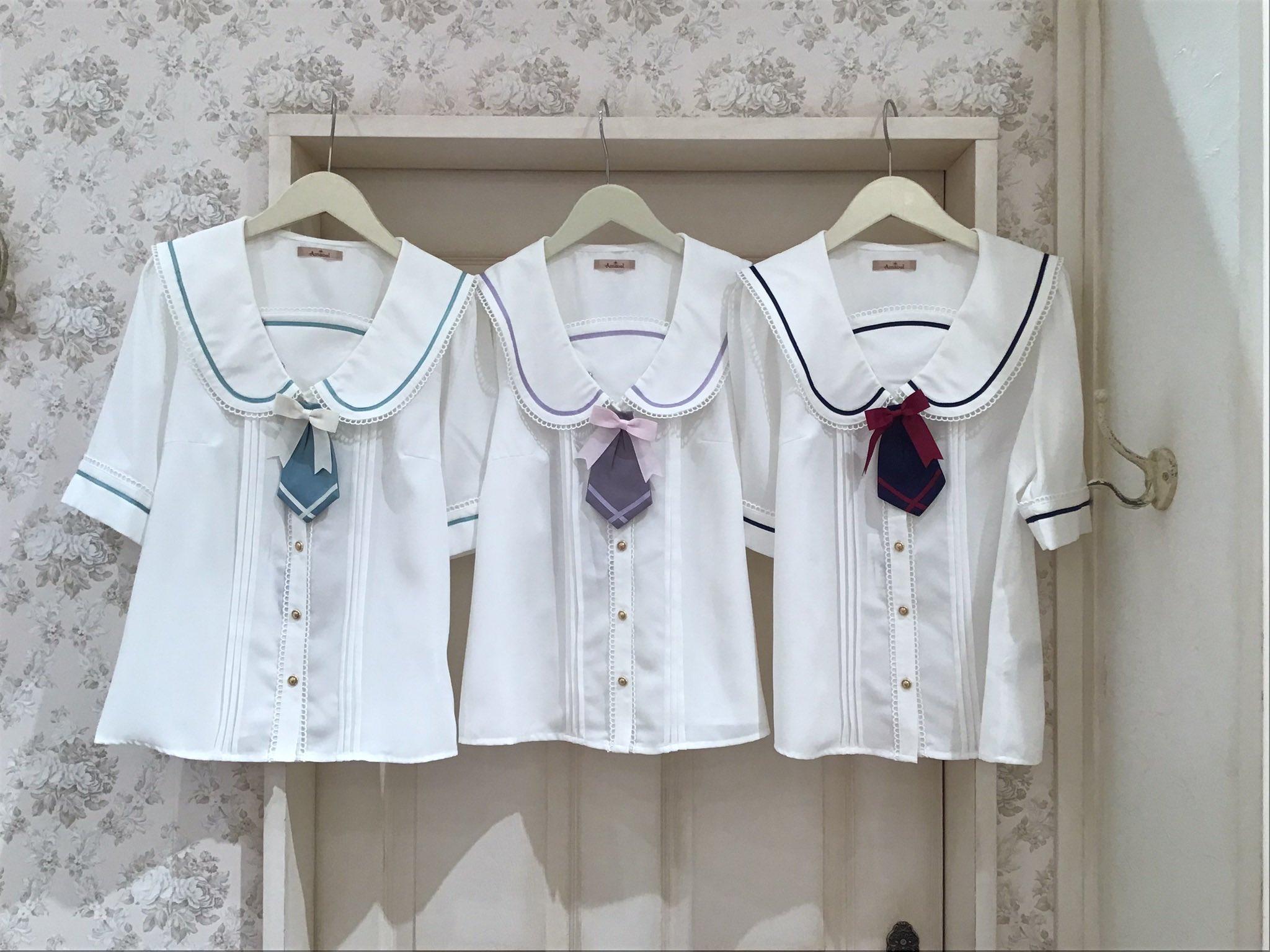 Amavel fancy dolphin marine ブラウス スカート GSK_C0tbQAAGfAK.jpg