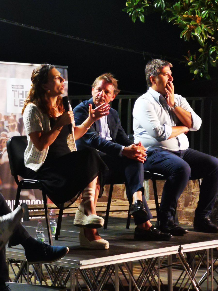 allenatorebis's tweet photo. #7agosto #ScalaCoeli (CS)
incontro con la sua gente e tanti attivisti del territorio con @PTridico per discutere assieme il futuro che verrà.
Con @BaldinoVittoria e i sindaci di #Catanzaro e #Cosenza https://t.co/A5ZHpwZQbG