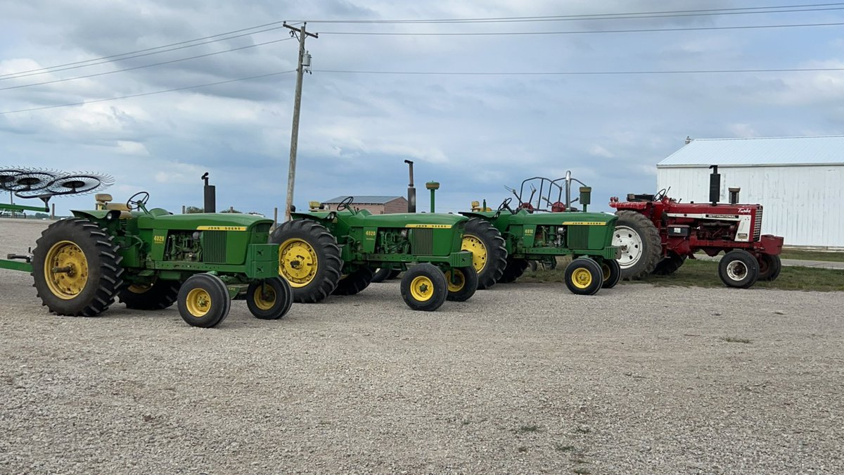 channelcss's tweet image. #agelessiron @JohnDeere
