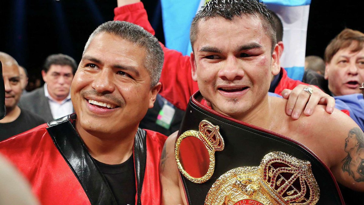 armoredmaybach's tweet photo. Crazy how Robert Garcia helped both fighters pull off the upset 🤯🤯🤯
@GarciaBoxing 🐐🐐🐐Goated Trainer https://t.co/RC2jZku9g6