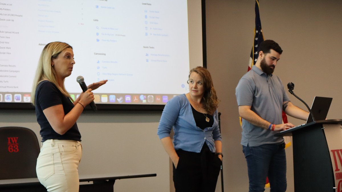 DemsforILHouse's tweet photo. At DIH, we know that winners do the work! ๐ฃ๏ธ Our teams are fired up and ready to hit the ground running๐ช๐พ. Here are just some of the crew who can't wait to connect with voters all around the state to get More in 24! ๐๐
#WinnersDoTheWork #BlueWave #DemsGetitDone #squad https://t.co/hPUnH4VFE2