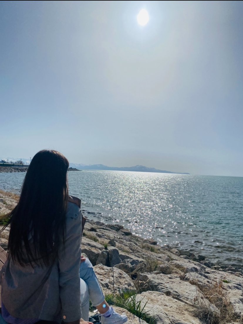 tugceaslan68's tweet photo. Olurda görüşemezsek
Ölür, de söyleyemezsek
Ben seni çok sevdim
Beni unut bunu unutma
“Otuz ömür geçse de ömrümün üstünden,
Yine yarınım gibi severim seni...
Can YÜCEL

İyi geceler…🤍 https://t.co/n0Sg4BvGBj