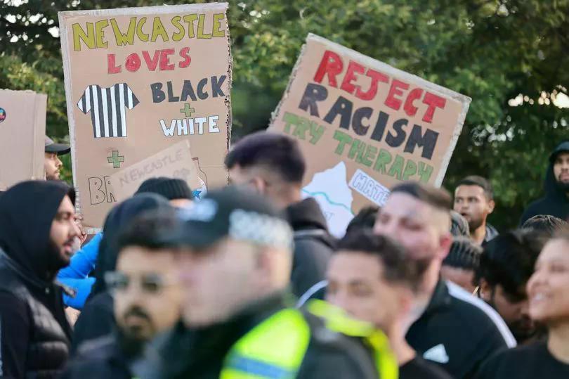 'Geordies are famous for their love' - Thousands turn out in Newcastle to make stand against riots bityl.co/RSPc