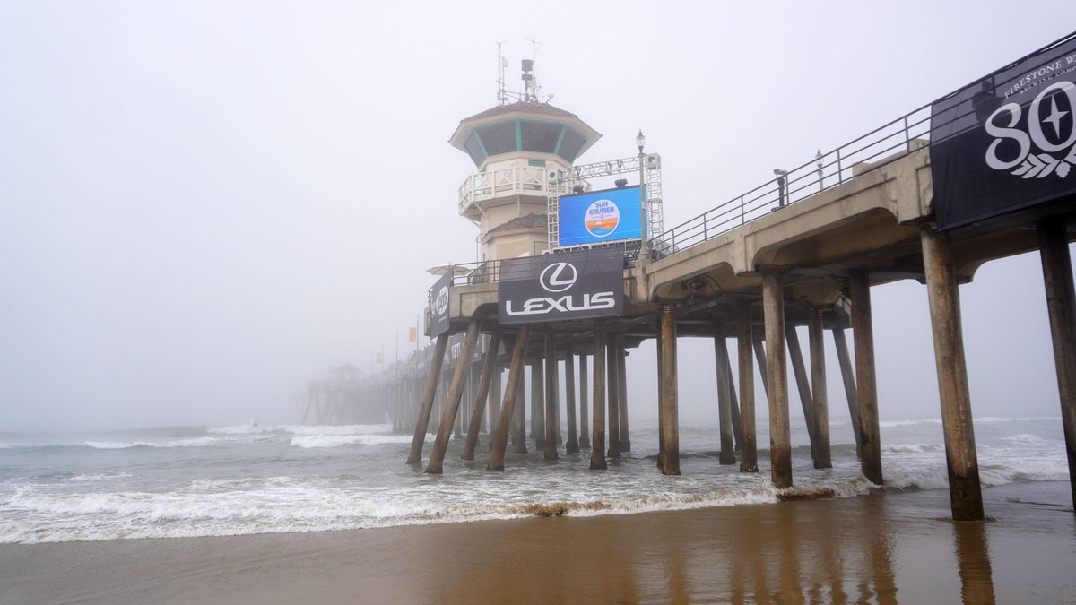 A misty, Tuesday morning at the US Open of Surfing allowed for some cool photo opportunities. #huntingtonbeach #visithuntingtonbeach #behere@surfcityusa #lexus #usopenofsurfing #usopenofsurf