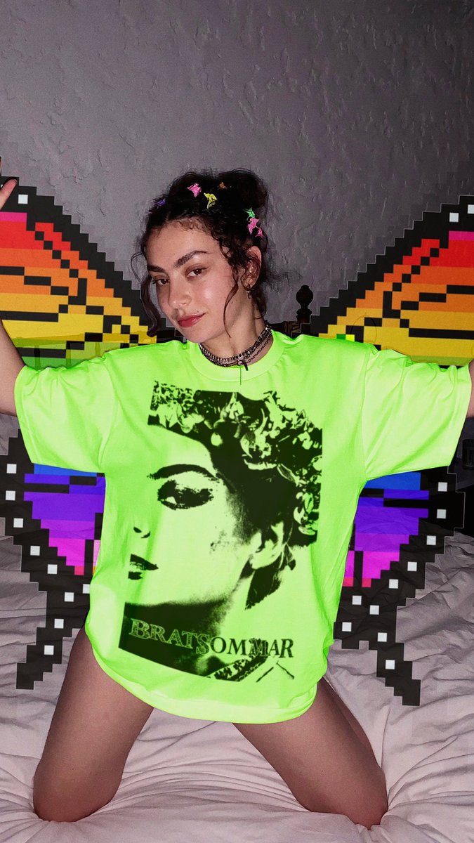 🍏bratsommar shirts available for preorder now🍏
💚screenprinted on lime gildan 5000 blanks 💚

weaponsofmassdestruction.bigcartel.com/product/bratso…