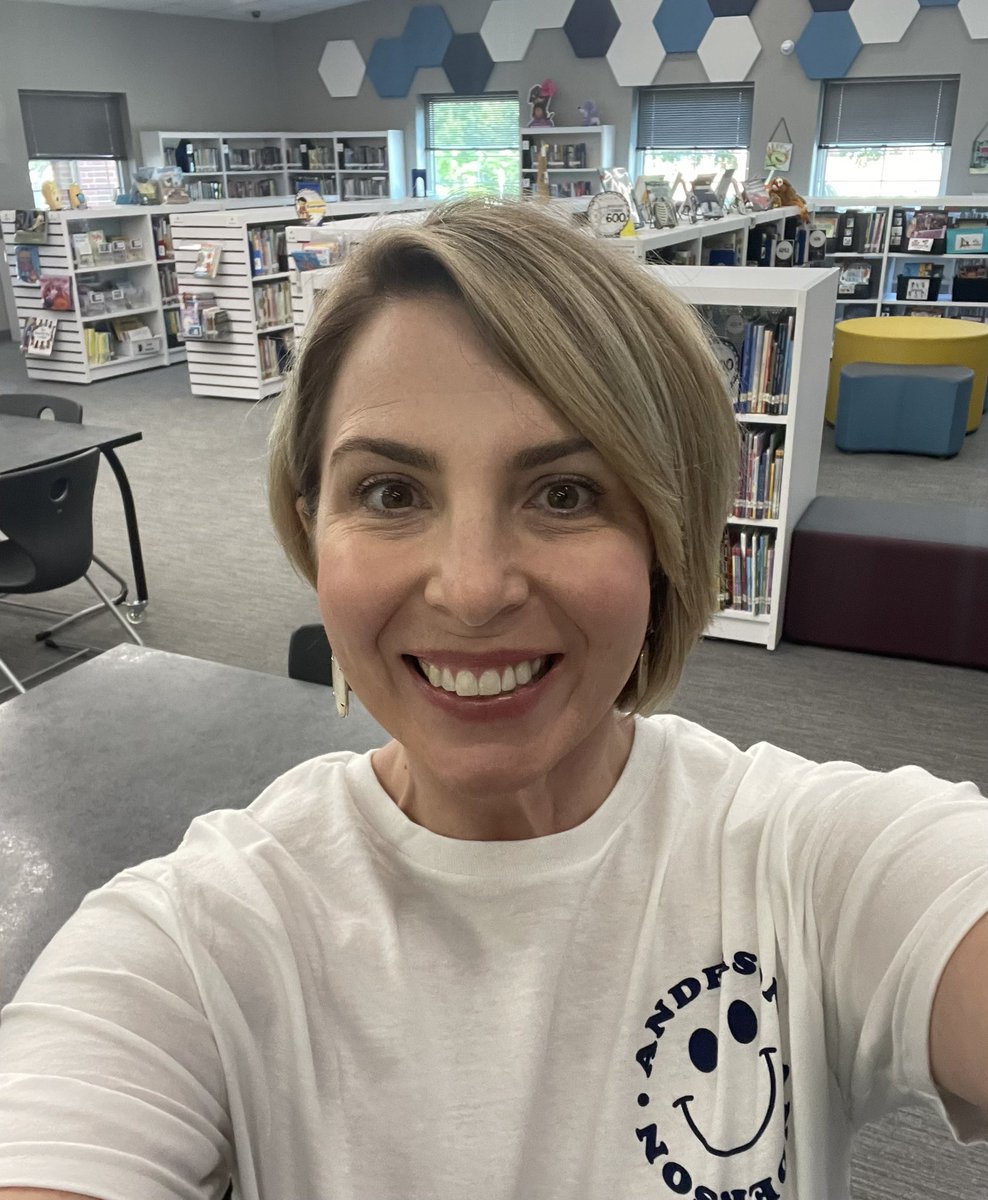 The <a href="/andersonfrisco/">Anderson Elementary</a> library and librarian are ready are ready to welcome students for meet the teacher tonight! <a href="/FISD_Libraries/">Frisco ISD Libraries</a>