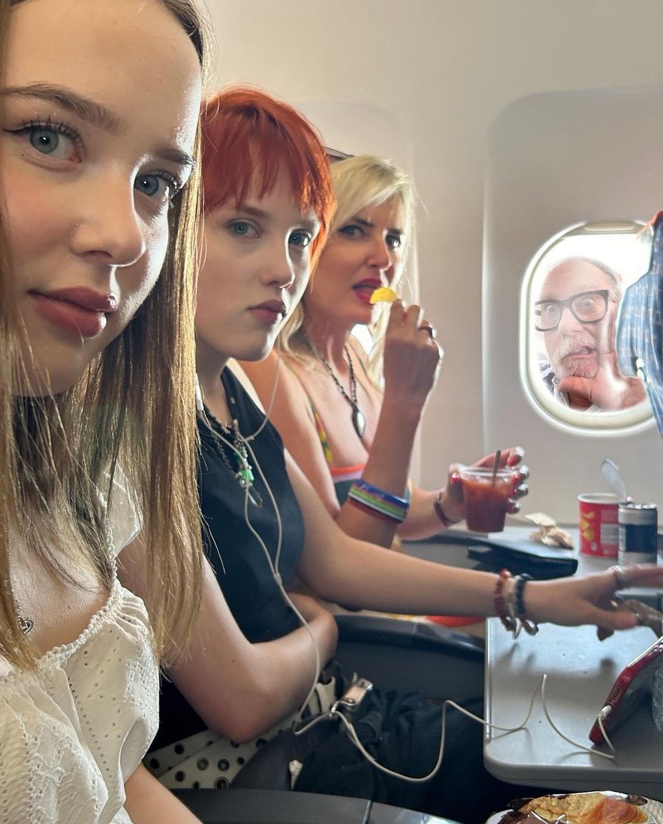 JamesMoir10's tweet image. I asked for a window seat. @nancy_sorrell