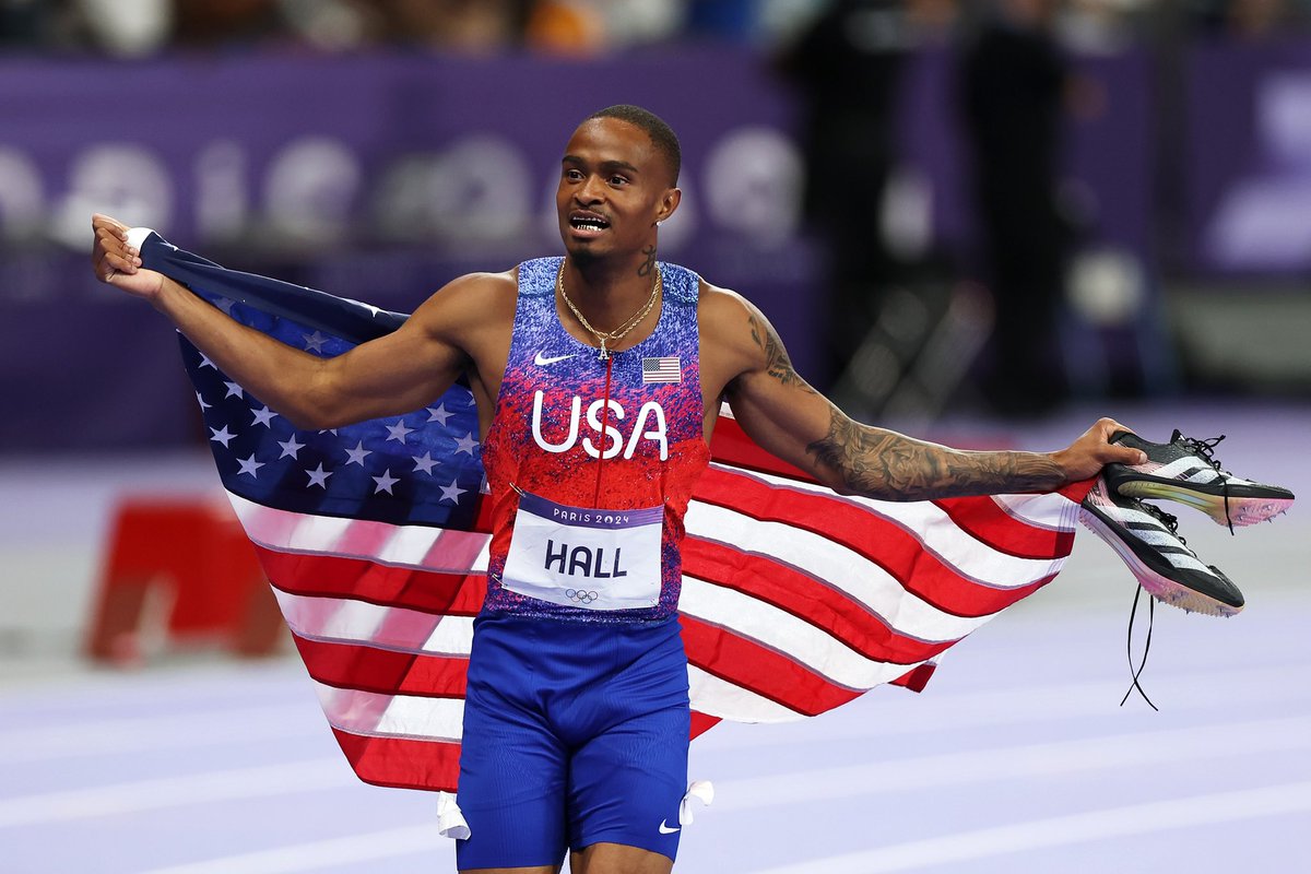 All of us at Gamecock Athletics are proud of Quincy Hall -- Olympic Champion! What a finish. Never give up! 

#OlympiansMadeHere