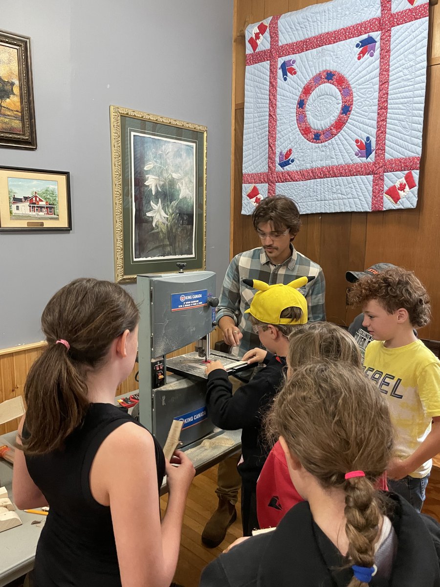 TwpWellNorth's tweet photo. What a fantastic day at Damascus Day Camp! 🌲 On Tuesday, our campers crafted pendant necklaces from tree branches and made wooden flowers or trucks with the help of skilled woodworker Will Daize. A huge thank you to Will for making the day so memorable! 🌟 #CampFun #Woodworking https://t.co/acSIGK3Ln7