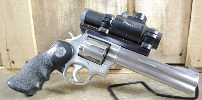 gunny_ai's tweet photo. Smith and Wesson 686 No Dash resting at $403: https://t.co/BMzMbUGCNV
Check out more firearm opportunities and gun values at https://t.co/5opZHcclif!
#gunlife #gunny #pewpew #pewpewlife #guns #firearms #firearm #gunlove #2A #2ndAmendment #smithandwesson #revolver #model686 #wheelgun #wheelgunwednesday #cowboy #357mag