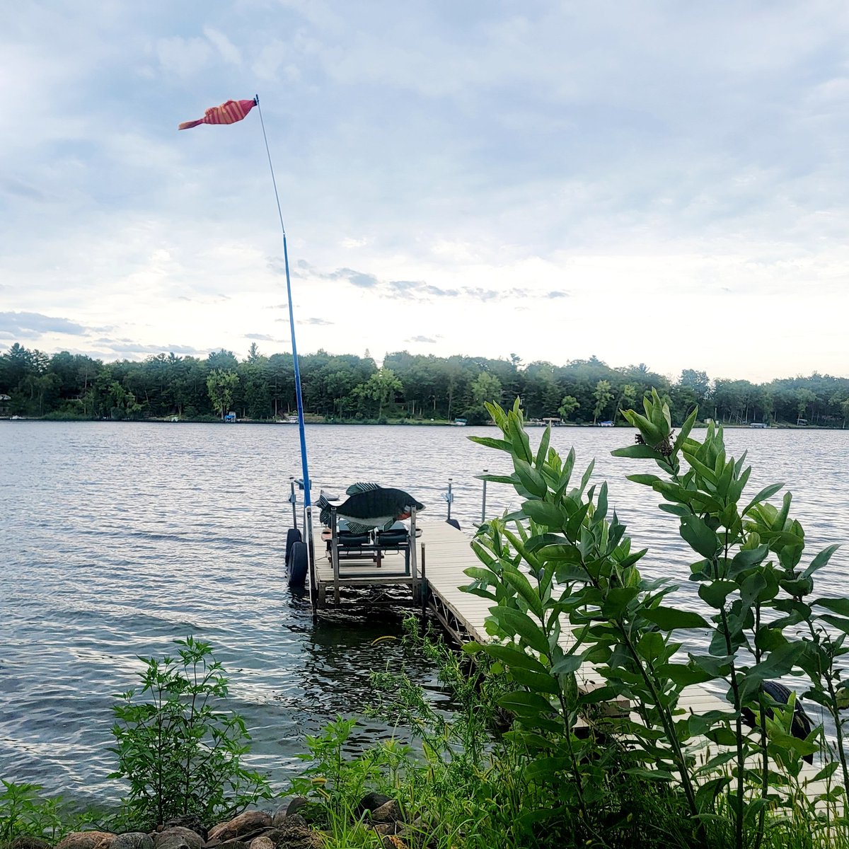 loriraehiggins's tweet photo. I could get used to this remote work thing. #upnorth #summerinMN #lakelife https://t.co/MT0tWetTzs