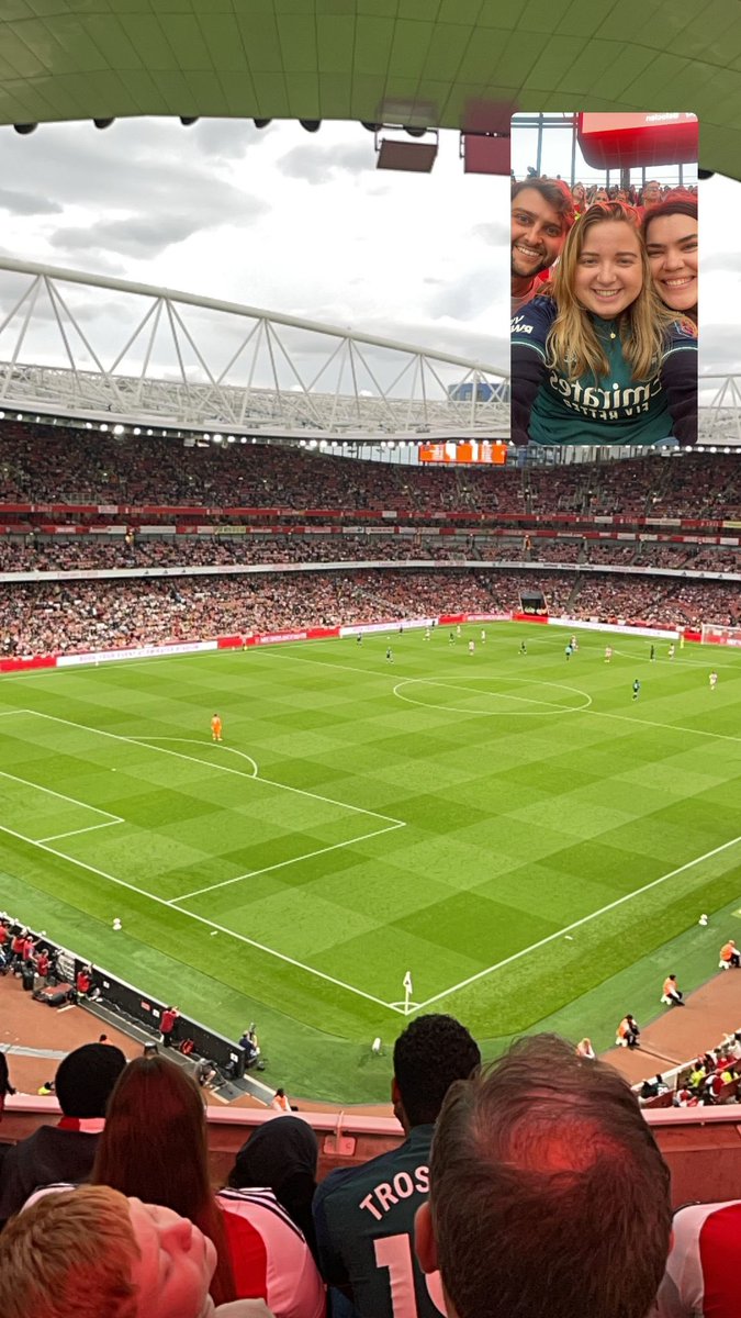 Good to be back at the Emirates tonight, even better to be there with <a href="/BenSmith289/">Ben Smith</a> and <a href="/FieAdolfsen/">Fie Adolfsen</a> 💜
