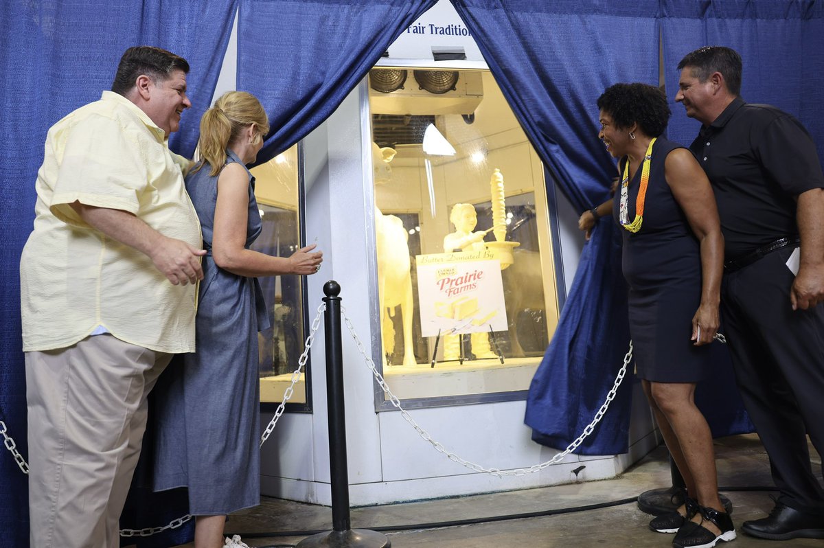 GovPritzker's tweet photo. Holy cow. https://t.co/eG1F7h0bEI