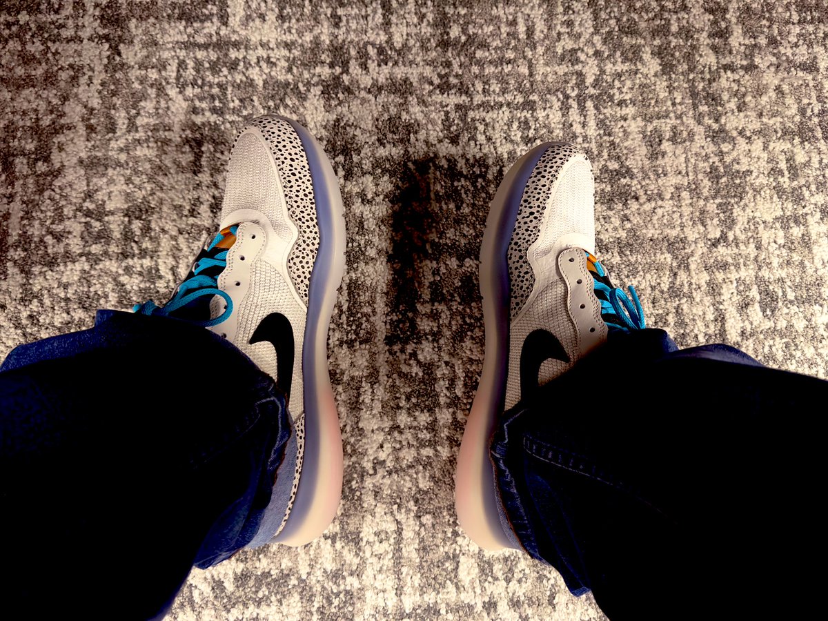 the00Beard's tweet photo. What a day! Meeting Wednesday is what Iโm labeling today.
#kotd #nikesb #ps8sb #electricpack #comfyboy #fyp #sneakers #sneakerhead https://t.co/CADAYgMxXd