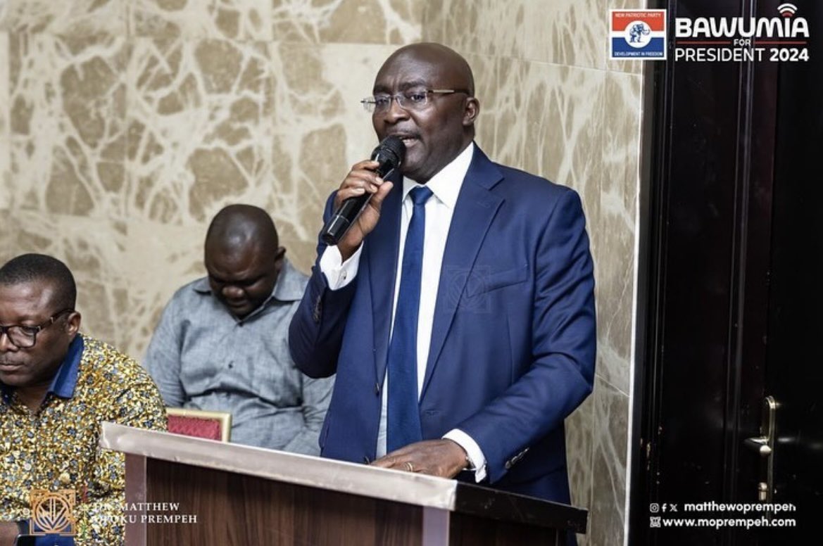 MatthewOPrempeh's tweet photo. Today, we had a valuable session, reconnecting with our former Members of Parliament, tapping into their wealth of experience and expertise. The meeting was led by our party's Presidential Candidate H.E. Alhaji Dr. Bawumia to rally our key members to actively work towards victory 2024

#Itispossible
#Victory2024
