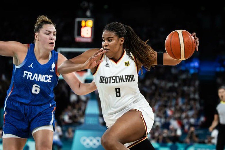 LibertyLeadSM's tweet photo. Nyara Sabally in two games played during the Paris #OlympicGames : 

🇩🇪 18 PPG (6th)
🇩🇪 9.0 RPG (4th)
🇩🇪 1.0 APG (72nd)
🇩🇪 1.0 SPG
🇩🇪 45.0 FG% 
🇩🇪 90% FT 
🇩🇪 +5

She was sidelined due to injuries, but her presence was felt when active.

What are your thoughts on her performance? https://t.co/3FVPPKllqI