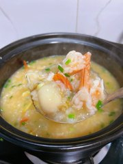 Queen58003543's tweet photo. Boiled rice and shrimp smell sweet https://t.co/KtHNtP95Ap