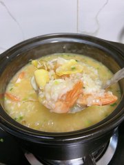 Queen58003543's tweet photo. Boiled rice and shrimp smell sweet https://t.co/KtHNtP95Ap