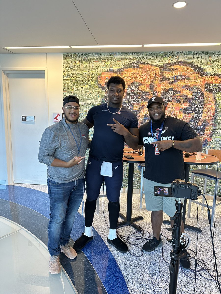 Jmack37's tweet image. Pleasure to have @GervonDexter on the Pod today! Big season on the horizon!
@PatTheDesigner @ESPN1000 

youtu.be/I3MYO-kBzR4