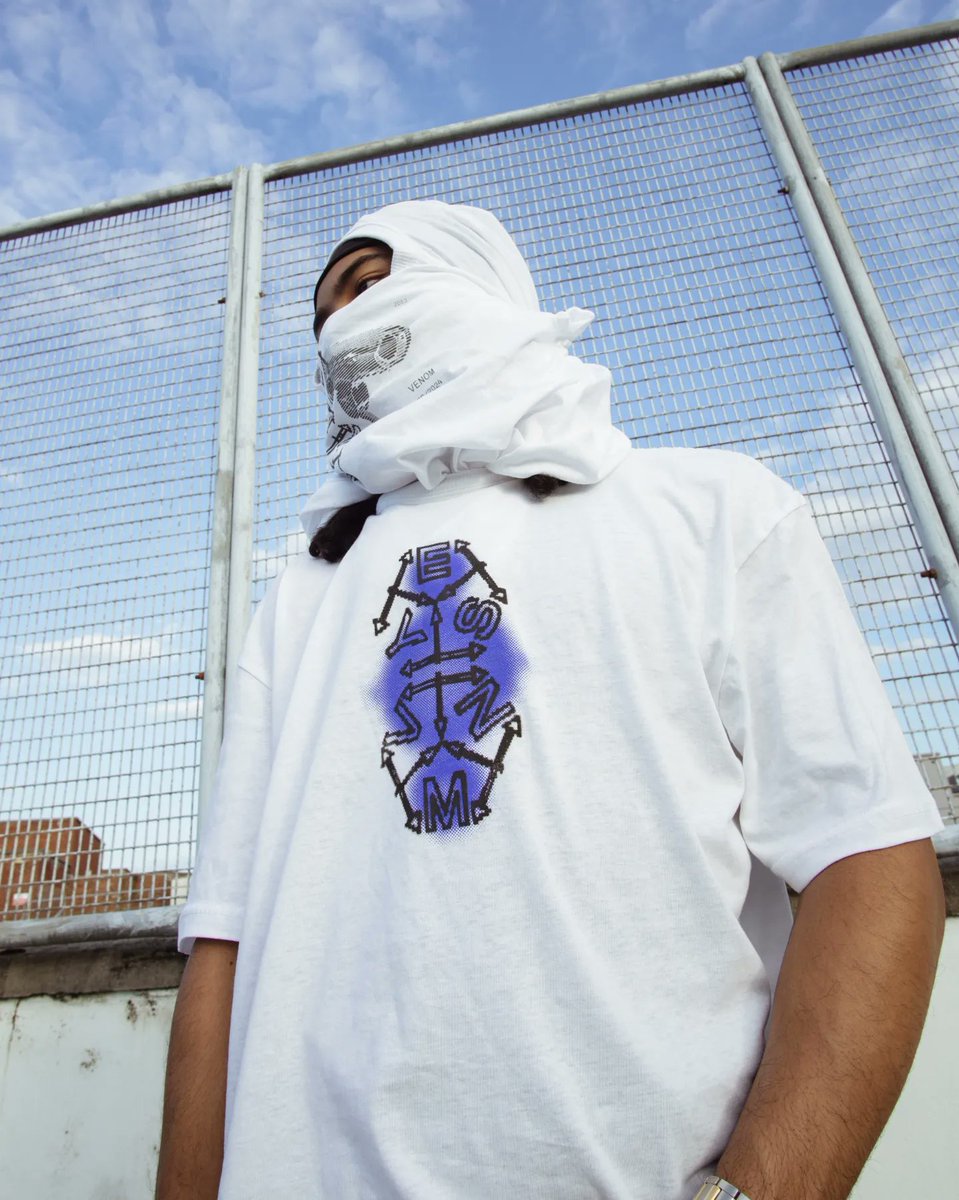 EysonStudios's tweet photo. The Eyson Illusion Tee - OUT NOW https://t.co/YBmi9IWVgt