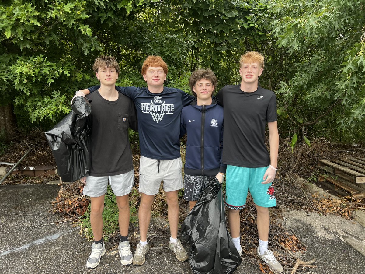Husky_Sports's tweet photo. @HHS_Huskies student-athletes doing great things. Taking pride in their school.  Campus Clean-up 2024 a great success! Thank you! https://t.co/DeF40mfgf4