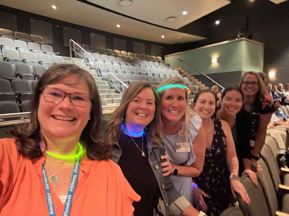 Mrs_StephLopez's tweet image. What a wonderful day at @vbschools  first annual AP Conference! Thank you @DrPFrance for your hard work and organization! #LEADVB #LeadingLearningLiving @Sarah_AllardVB @KarenKagel @JLauber17 @EduCraven @M_Burton1