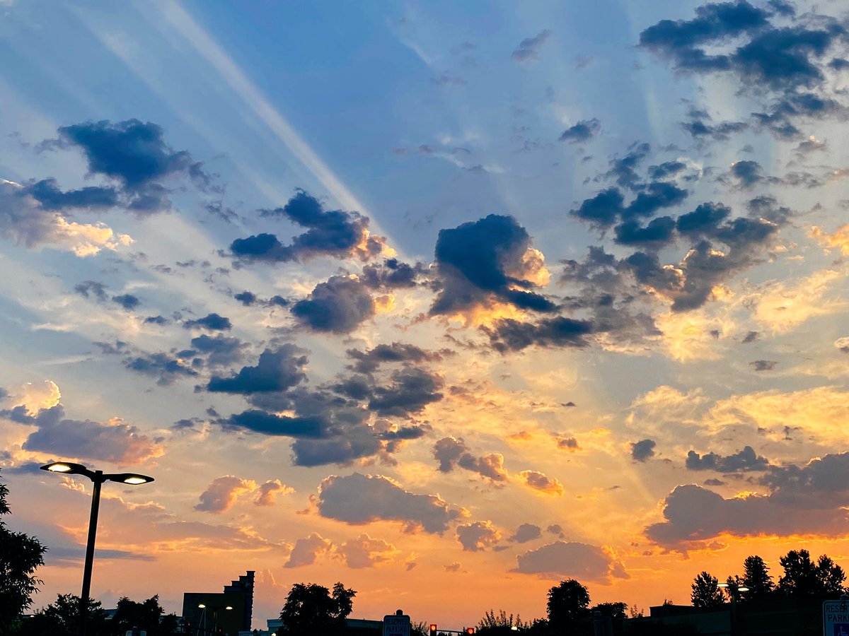 The sky was pretty when I was headed into work the other day.