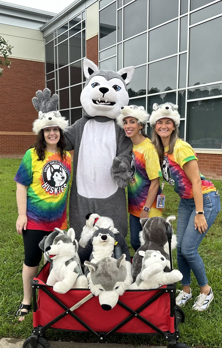 Happy New Year!  Wishing everyone an amazing 24-25 school year!  #springrunfun @ccpsinfo