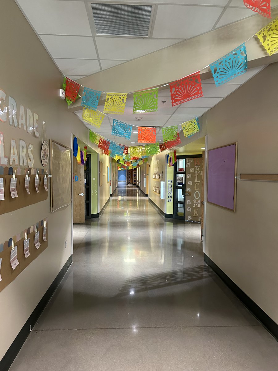 Another AWESOME elementary school visit on 1st day of school! TY, Principal Ramsey, for the tour of <a href="/MountainViewAPS/">Mountain View Elementary School</a> ! Great things are happening, loved the Fiesta theme and acronym! Thank you, wishing you and your amazing school the best school year! <a href="/ABQschools/">Albuquerque Public Schools</a>  #apsstrong