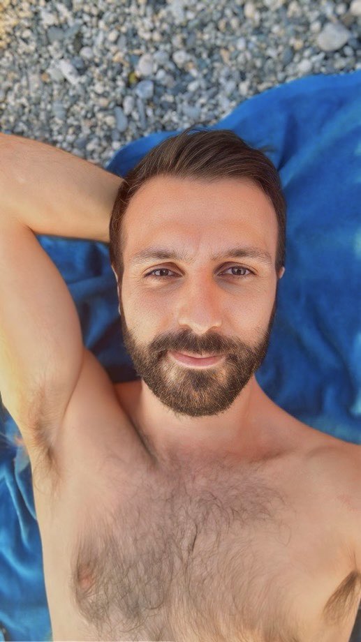 🧜🏼‍♂️🏝️