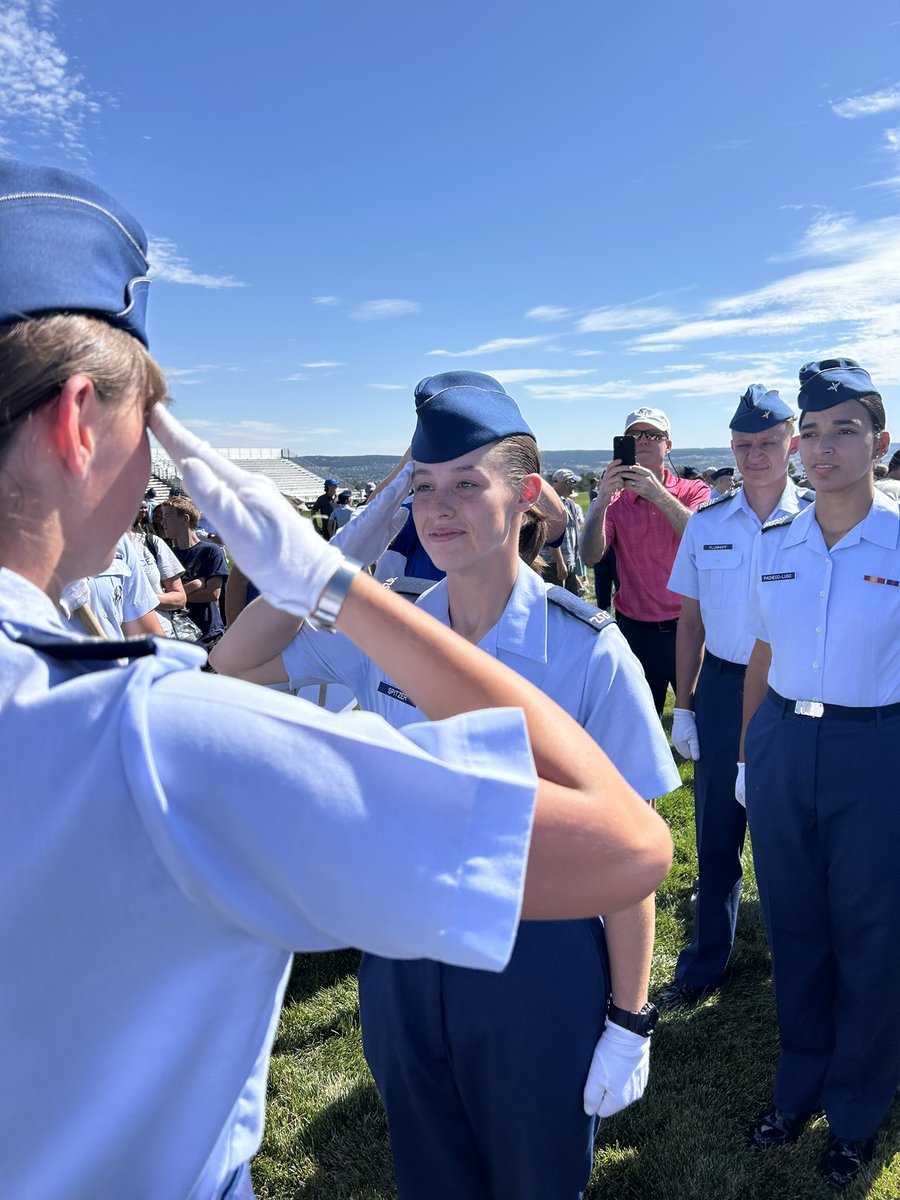 Acceptance Day at USAFA for Kayley Spitzer. Former cadet Isabelle Beaulieu had the honors of presenting her shoulder boards. Kayley was named Top Basic Cadet in her squadron. 🫡🇺🇸✈️