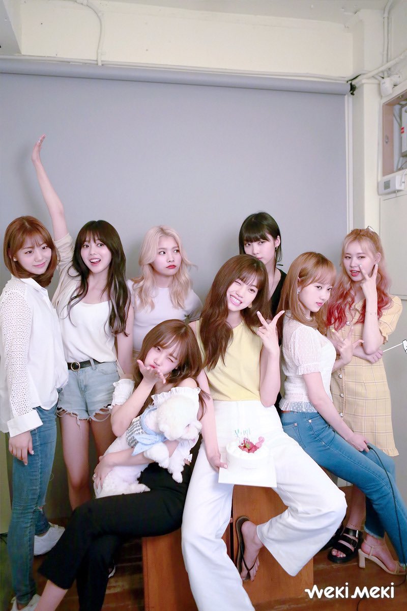 luathinker's tweet photo. i met you as i-Teen girls in 2017 and we have all come so far now… i am a bit emotional, being honest, but i am overall very proud of the 8 of you and i am really grateful that our paths crossed

@WekiMeki #위키미키
 #위키미키７주년축하해
#WekiMeki7thAnniversary https://t.co/S69FGW9m8S