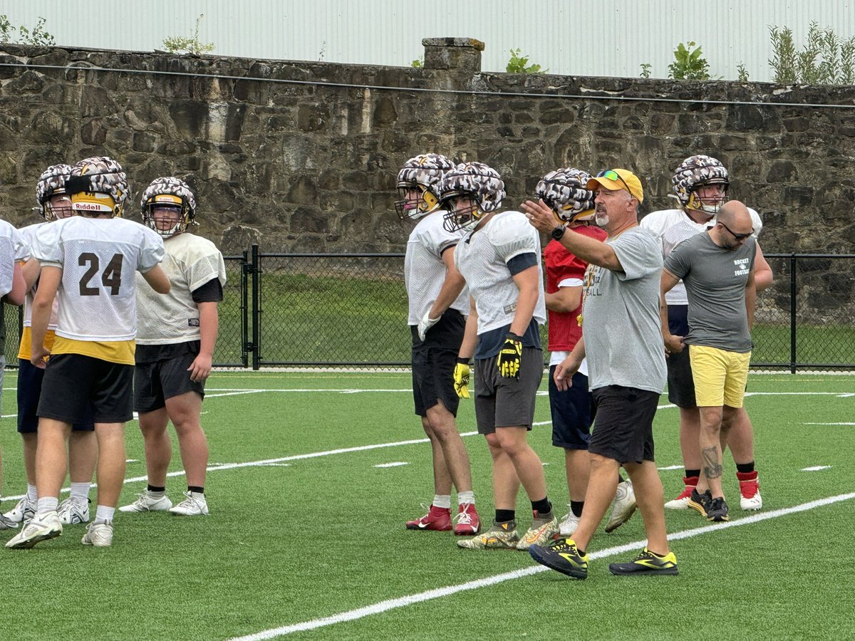 ETNreisenweber's tweet photo. Camp 9 is at Titusville where the Rockets are loaded with senior talent. https://t.co/oGdodlmH2a
