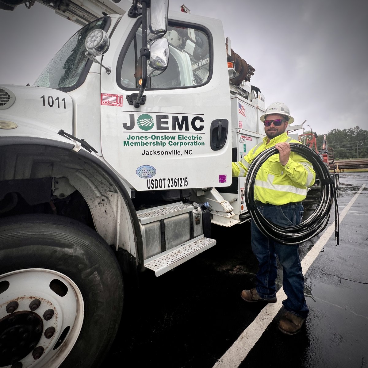 We're closely monitoring #TropicalStormDebby, and #JOEMC crews are ready to respond. If an outages do occur, crews will be dispatched once it is safe to do so. For up-to-date info on outages in our service area visit joemc.com/outage-hub/.  Stay safe!