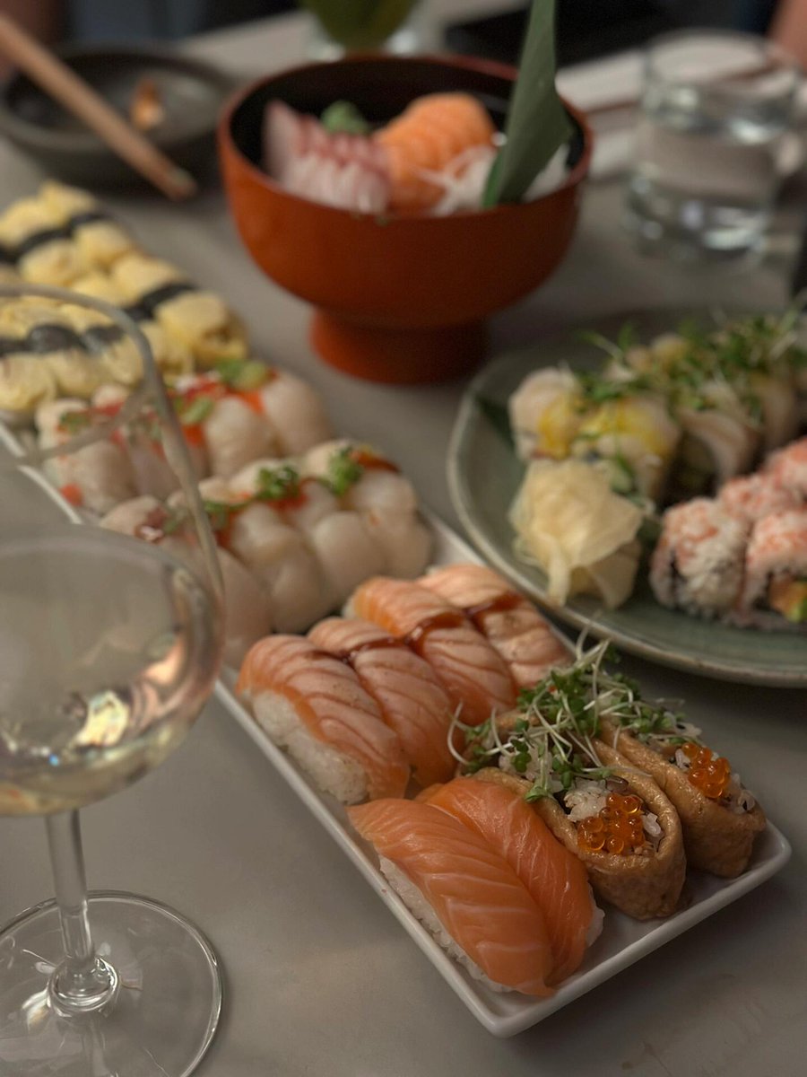 pipipipiiie's tweet image. Sticks n Sushi✨London high-end Japanese sushi at a reasonable price