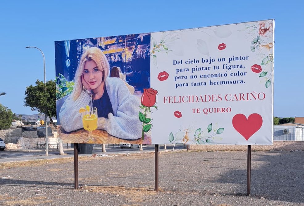 Jaumecabot's tweet image. Coses curioses que et trobes pel món. Us imagineu la història? #ElsCabotMasipEstemDeRuta #Andalucía #Rosó